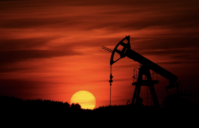 how-total-helium-(otcqb:-ttlhf)-plans-to-become-a-leading-domestic-supplier-for-helium-–-linde-(nyse:lin),-air-products-&-chemicals-(nyse:apd)