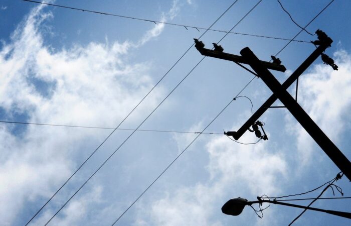 toxic-lead-covered-cables-from-at&t,-verizon-and-other-telecoms-remain-exposed:-wsj-–-at&t-(nyse:t)