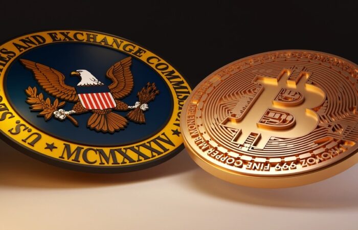 ex-sec-boss-clayton-says-a-bitcoin-etf-could-be-hard-to-resist-for-us-agency
