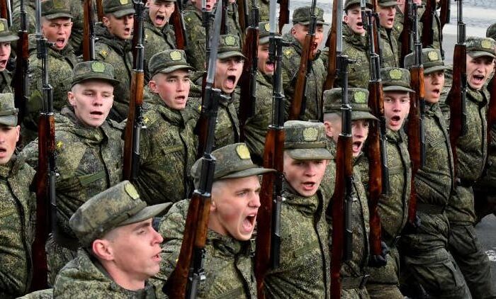 russia-sends-soldiers-into-ukraine-jacked-up-on-speed,-nothing-new-in-war-but-still-immoral