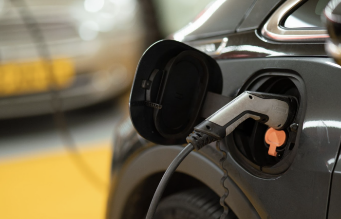 dealerships-are-investing-$5.5-billion-in-building-robust-ev-infrastructure-–-one-infrastructure-builder-has-a-laser-focus-on-them-–-charge-enterprises-(nasdaq:crge)