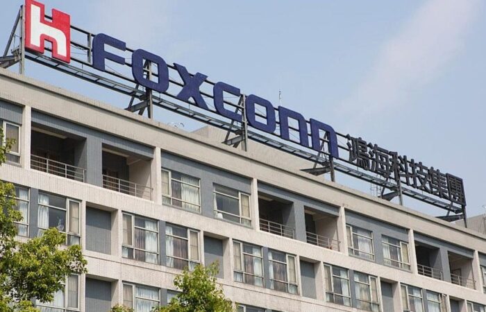 foxconn-invests-in-india,-procures-$33m-equipment-from-apple-to-boost-local-operations-–-hon-hai-precision-(otc:hnhpf)