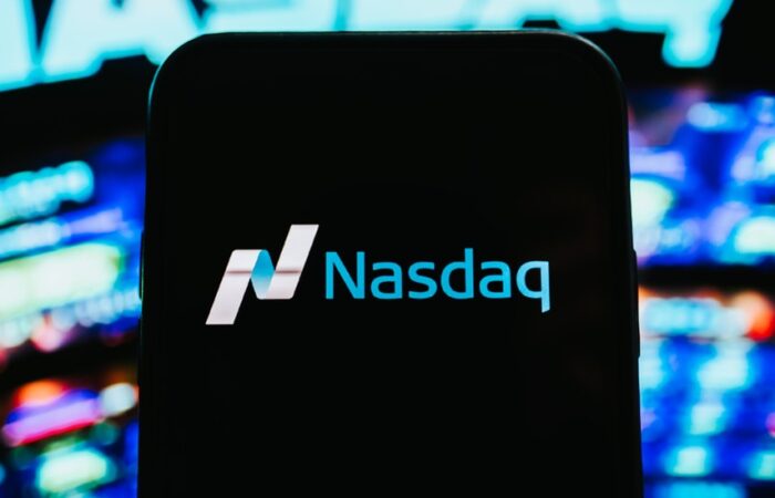nasdaq-halts-crypto-custody-service-plans-amid-regulatory-concerns-–-blackrock-(nyse:blk)